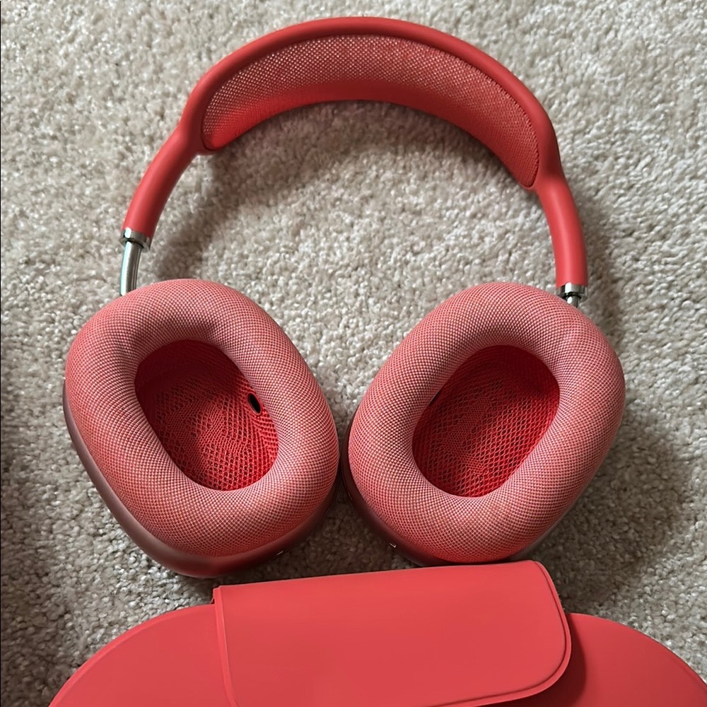 Apple Pink Headphones - Picture 3 of 3